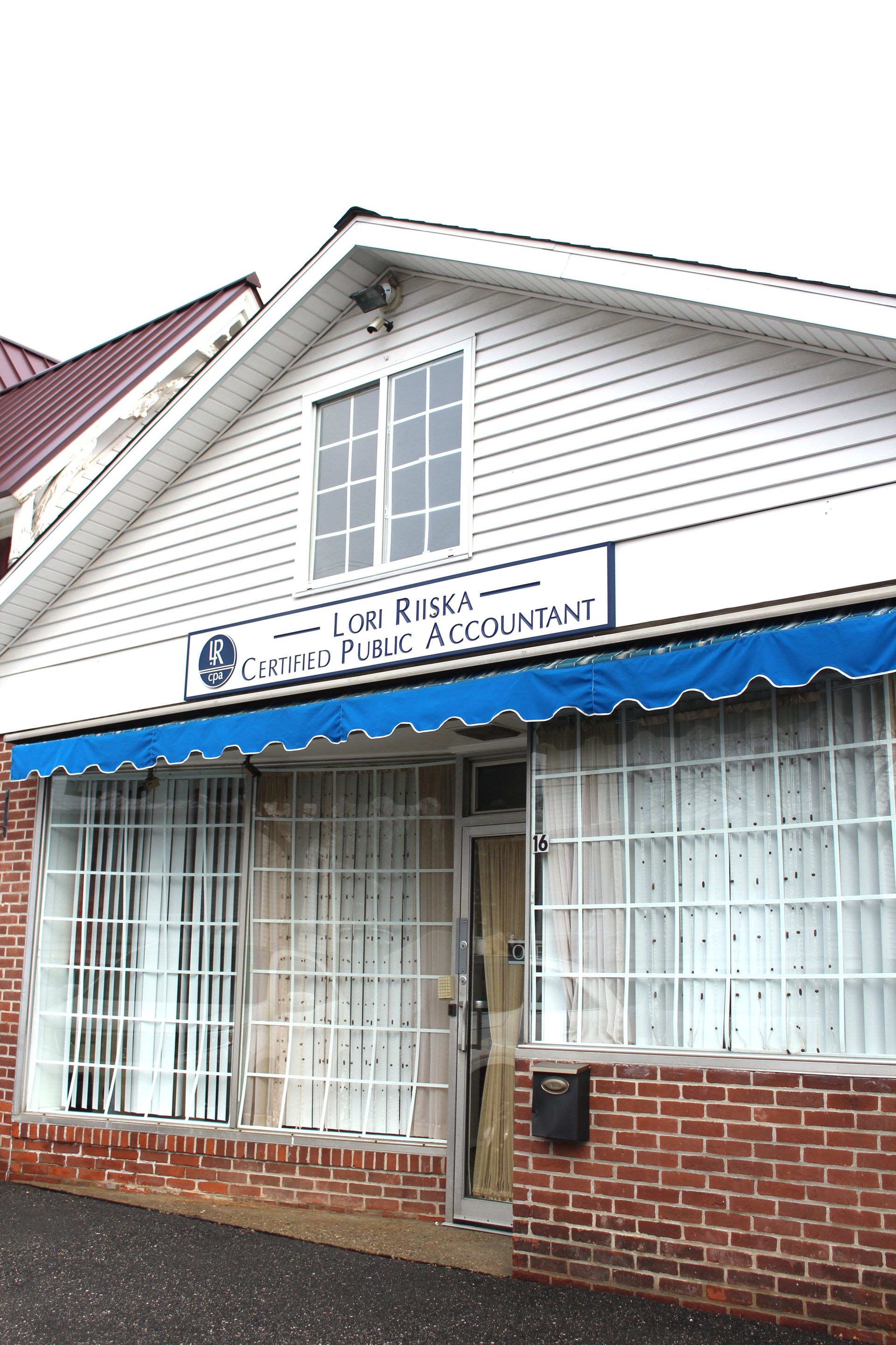 Accounting Services, Tax Preparation, CPA Lori Riiska Contact